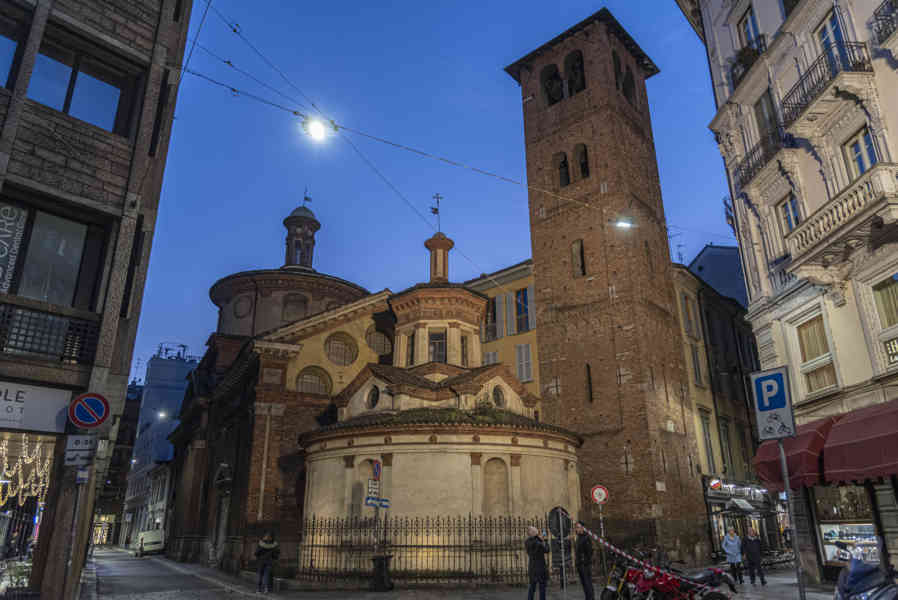 Italia - Milán 162 - iglesia de Santa Maria e San Satiro.jpg
